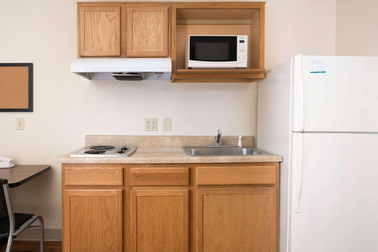 Woodspring Suites Texas City Exterior photo