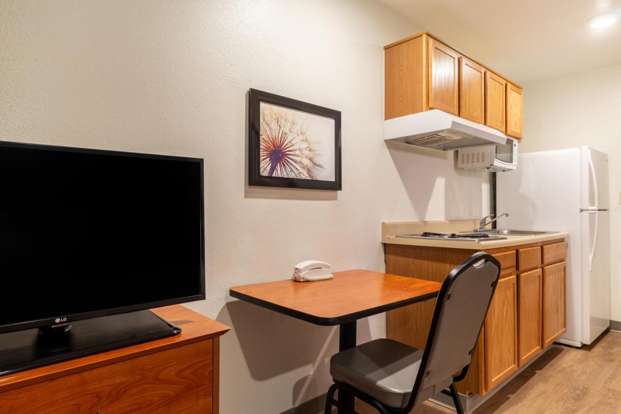 Woodspring Suites Texas City Exterior photo